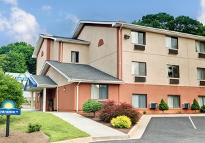 Days Inn by Wyndham Torrington