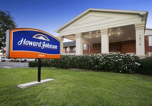 Howard Johnson by Wyndham Beaumont