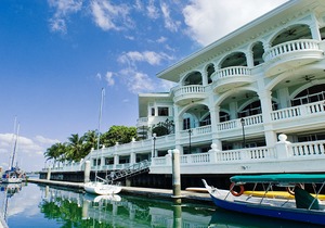 Avillion Admiral Cove