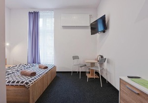 70s Hostel