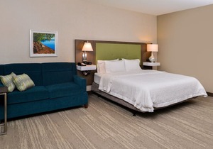 Hampton Inn by Hilton Omaha Airport, Ia