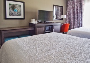 Hampton Inn & Suites Moore