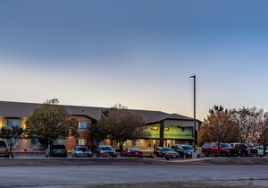 Quality Inn & Suites West
