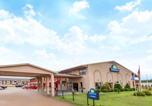 Days Inn by Wyndham Canton