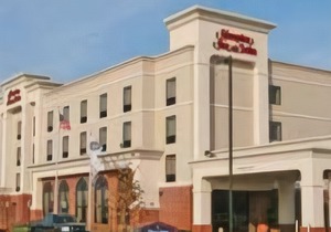 Hampton Inn & Suites Indianapolis-Airport