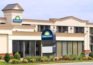 Days Inn by Wyndham Hampton Near Coliseum Convention Center