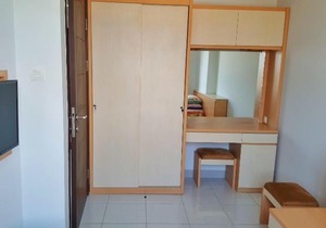 Mekarwangi M Square Apartement by Handoko