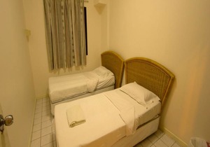 Paradise Lagoon Apartment