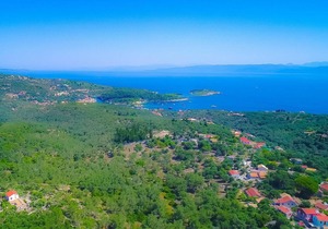 Lili Luxury Cottage in Ozias