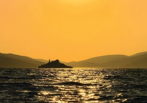 2 bedroom accommodation in Mastrinka