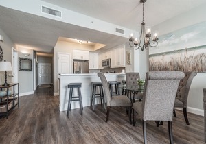 Free Daily Activities🏖🐬👙| Breathtaking High-rise Beachfront Condo, 3 Pools
