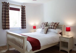 Luxury dog friendly holiday home with hot tub