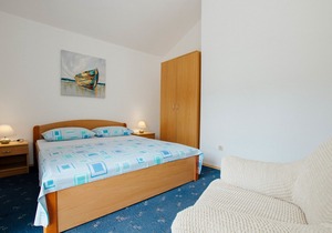 Apartments Vrlika (49991-A1) - Trogir