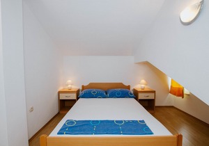 Apartments Vrlika (49991-A2) - Trogir