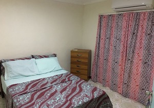 Safe and quiet 2 Bedroom Apartment not far from city.
