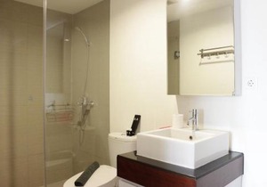 Modern & Deluxe Studio Apartment at Tamansari Tera Residence By Travelio