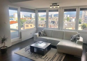 Stunning Apartment with Mountain View in Sofia