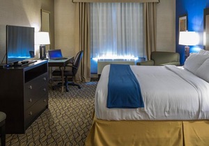 Holiday Inn Express Thunder Bay