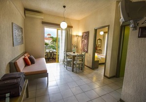 Lycasti Maisonettes