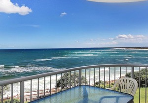 Monterey Lodge Unit 10, 27 Warne Terrace. Kings Beach