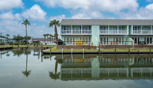 Condo (2 Bedrooms)