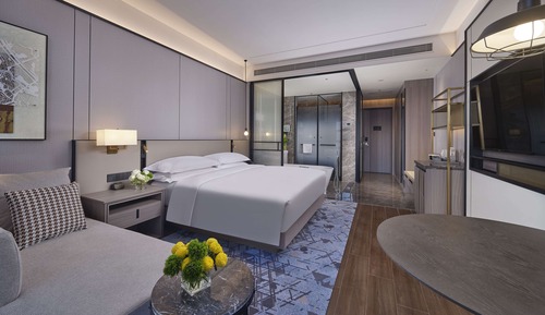Deluxe Room, 1 King Bed