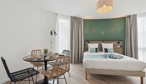 Executive Studio, 1 Double Bed with Sofa bed