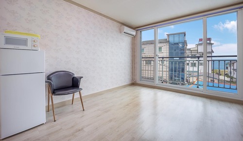 Basic Room, 1 Bedroom (203)