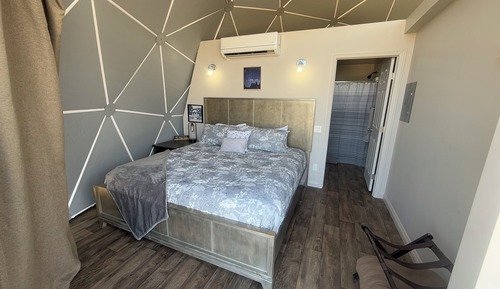 King Luxury Dome 1