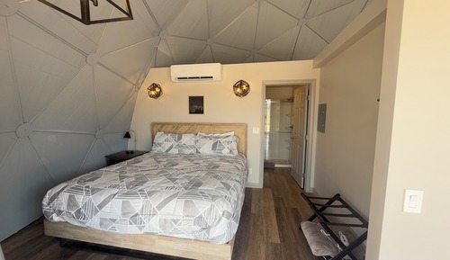 King Luxury Dome 11