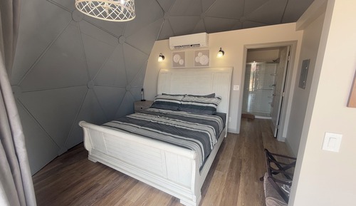 King Luxury Dome 13