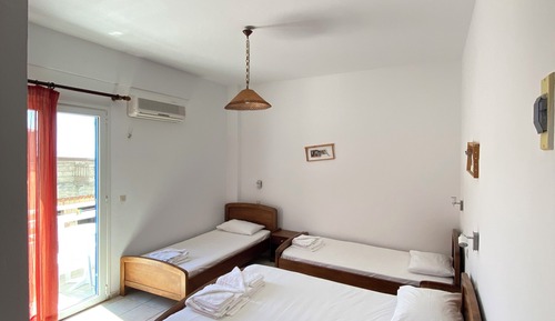 Quadruple Room, Balcony, Partial Sea View