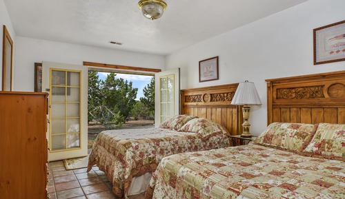 Apartment, Multiple Beds, Pool Access, Mountain View