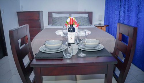 Premium Room, 1 Queen Bed, Kitchenette, Ground Floor