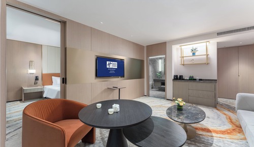 Suite, 1 Bedroom, City View