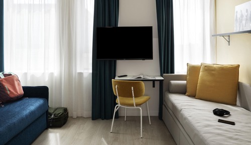 Studio, Multiple Beds