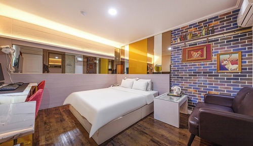 Room (Semi-special room (whirlpool + air pu)