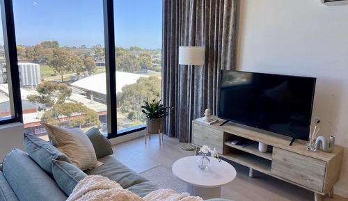 Design Apartment, 2 Bedrooms, Pool Access, City View