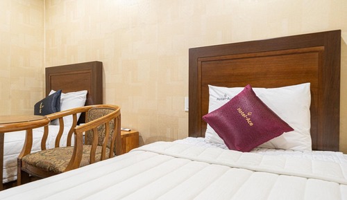 Room (Twin (No additional person allowed))