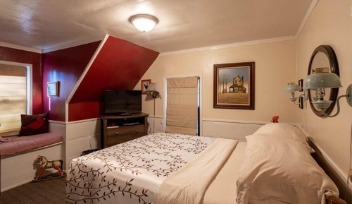 Off site Oak Tree Queen