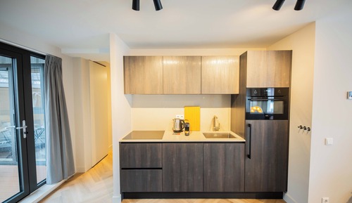 KS71- Serviced 1BR Apartments +S/B