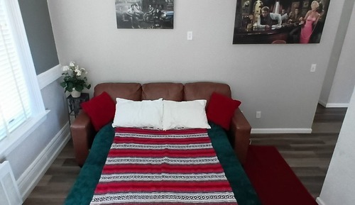 Suite 201 (Pet Friendly)