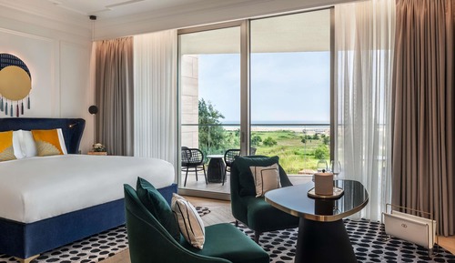 Junior Suite, 1 King Bed