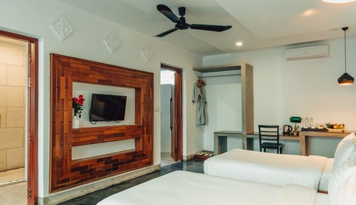 Family Suite Pool Access