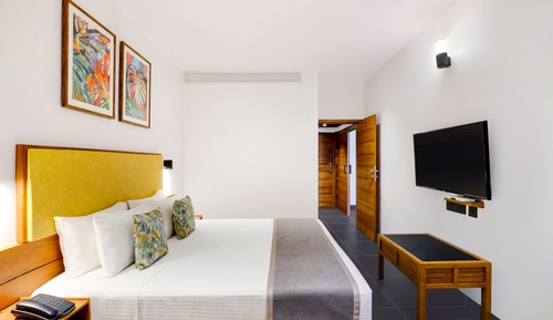 Executive Suite Room.