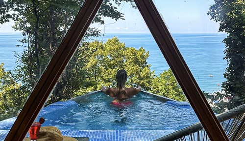 Luxury Double Room, 1 King Bed, Pool View