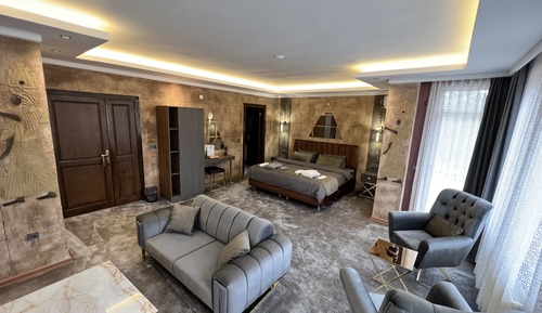 Premium Room, 1 King Bed, Non Smoking, Garden View