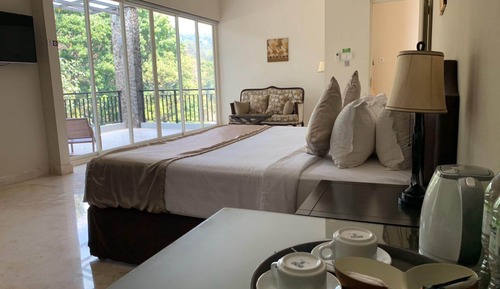 Executive Room