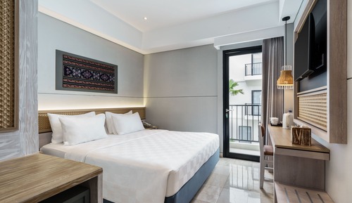 Deluxe Double or Twin Room