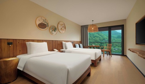 Room, 2 Twin Beds, Non Smoking, Mountain View